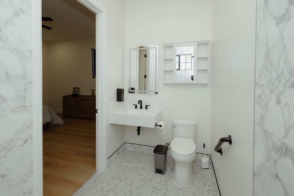 En-Suite Bath